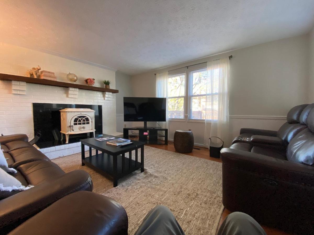 Upgraded, Beautiful 4 Bd Colonial In Силвер Спринг Экстерьер фото