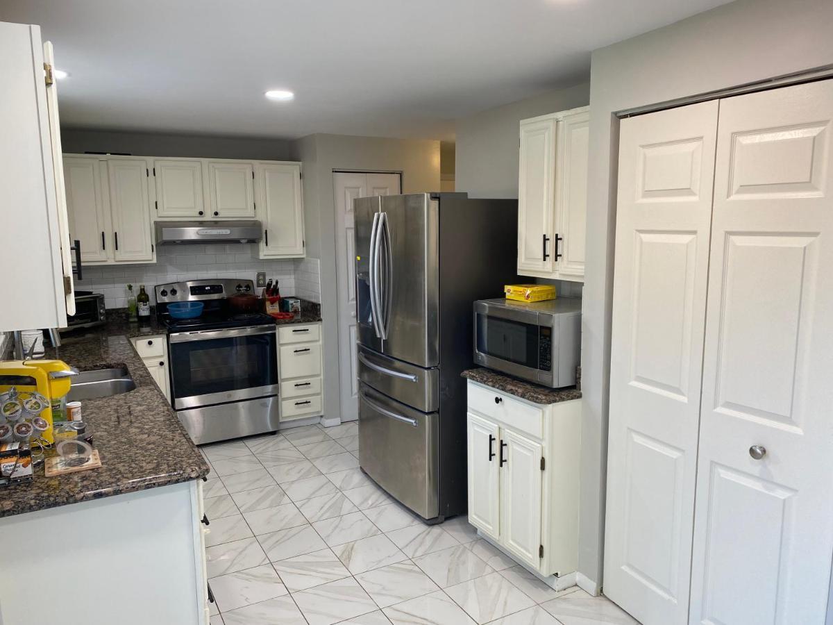 Upgraded, Beautiful 4 Bd Colonial In Силвер Спринг Экстерьер фото