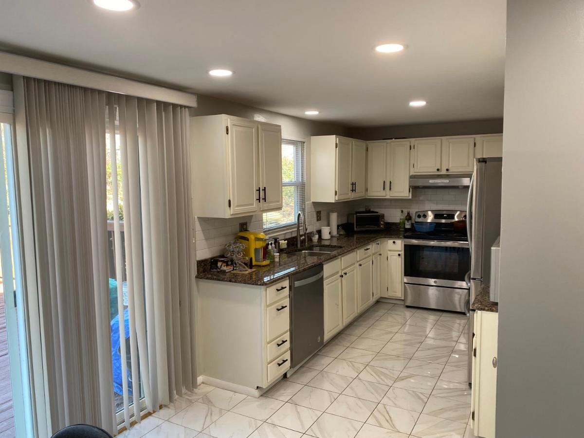 Upgraded, Beautiful 4 Bd Colonial In Силвер Спринг Экстерьер фото